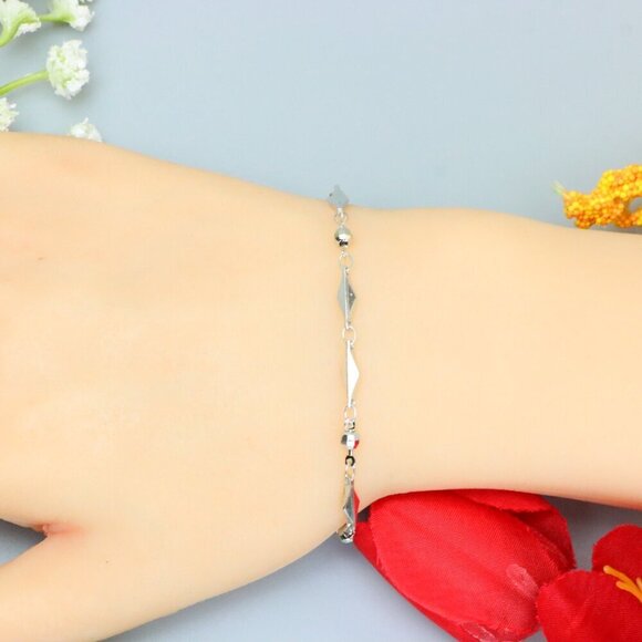 "Elegant & Trendy Bracelet, A Perfect Gift for Women, Thoughtful, EVCH1671 - Picture 7 of 10
